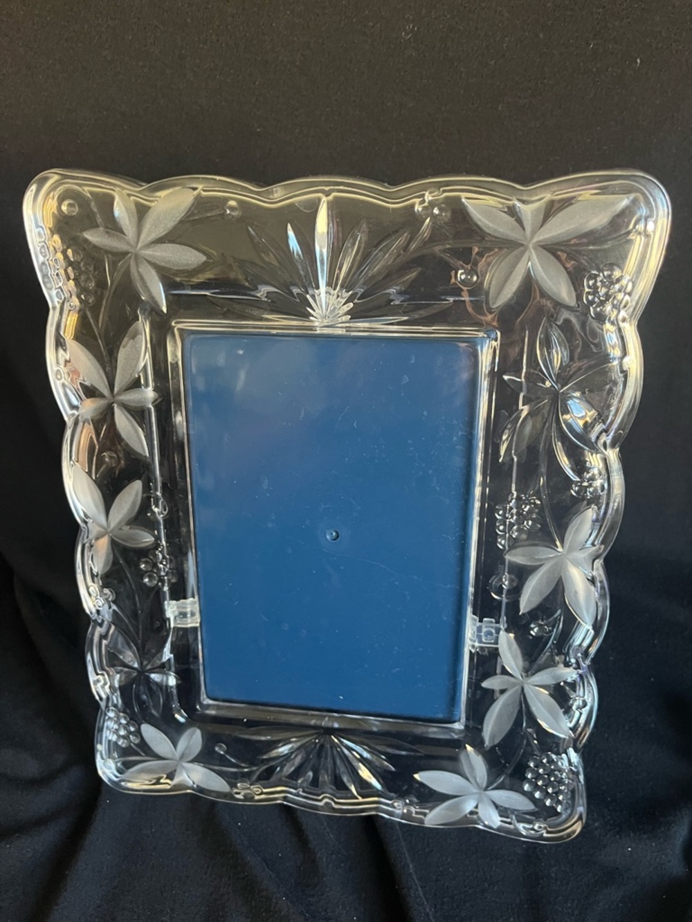 Mikasa Garden Terrace Glass Floral 5x7 Photo Frame